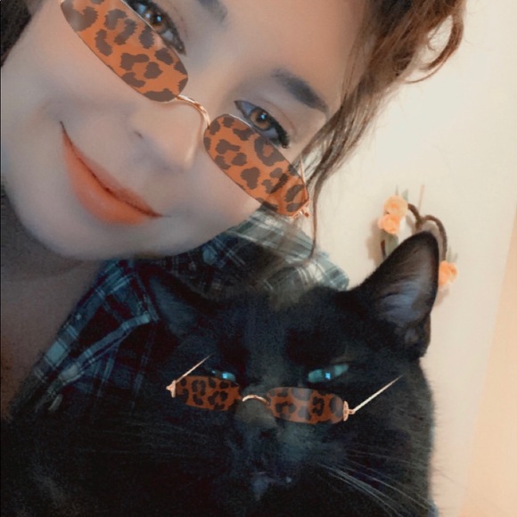 Meet your Posher, Madeline - Picture 1 of 1